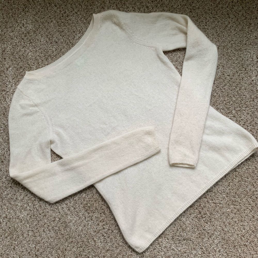 Adrienne Vittadini 100% Cashmere Cream Sweater SzM